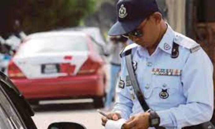 polis diraja malaysia saman罚单多少钱？polis diraja malaysia saman哪里还？