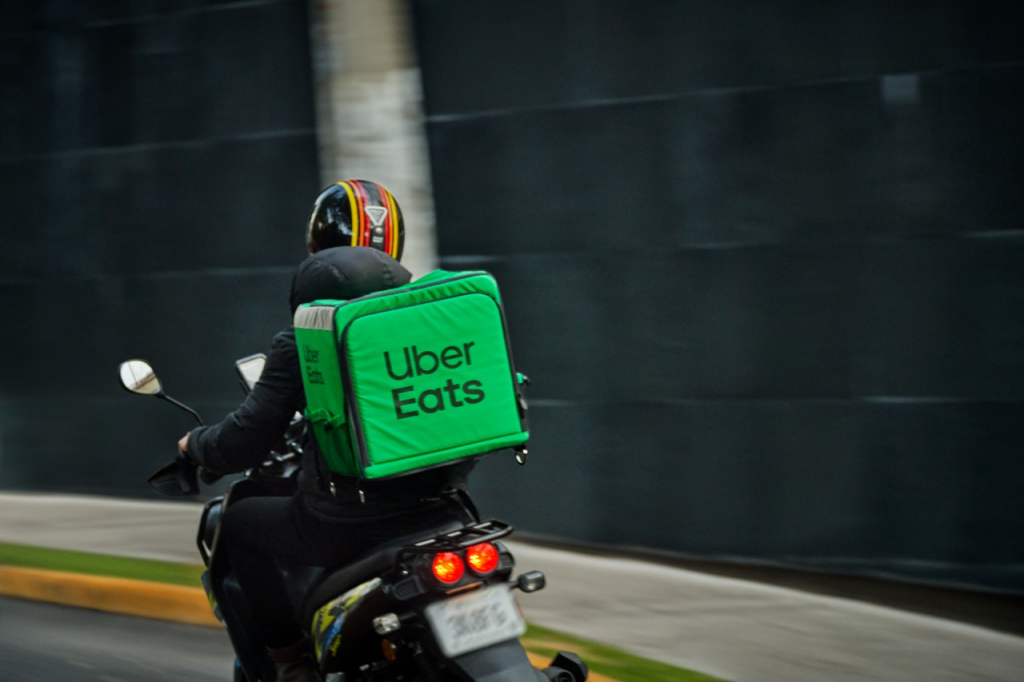 送餐一天能赚200$？美国uber eats配送员收入大公开！